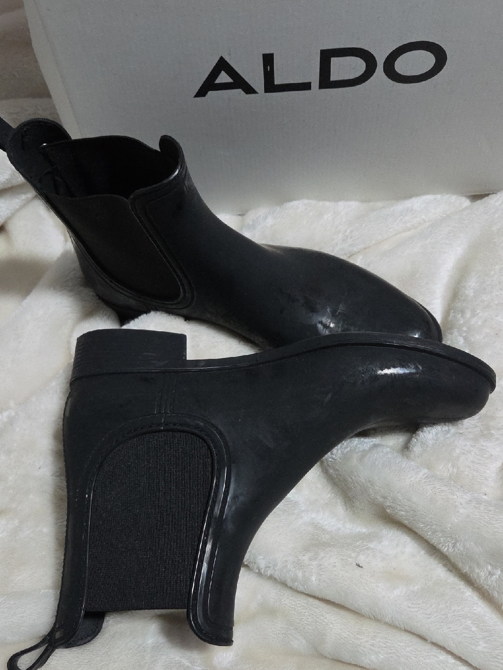 Aldo Black Brilasen Chelsea Rain Boots. 7.5.